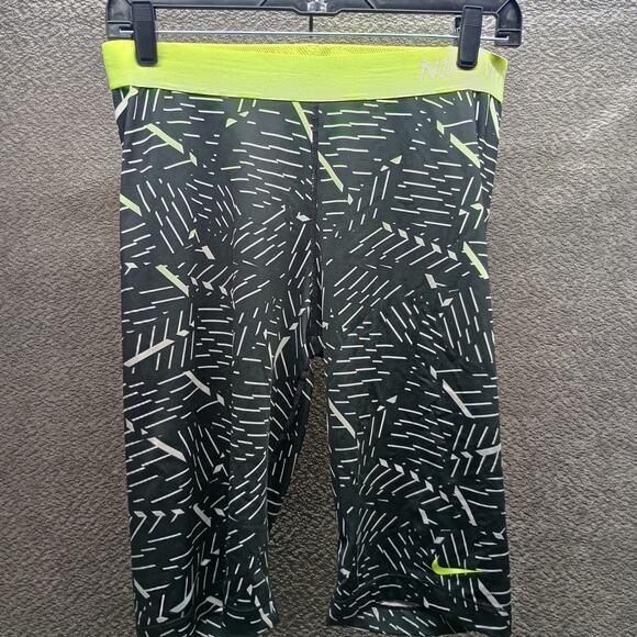 Nike Pro Dri Fit Women Compression Fit Activewear Shorts - Picture 1 of 6